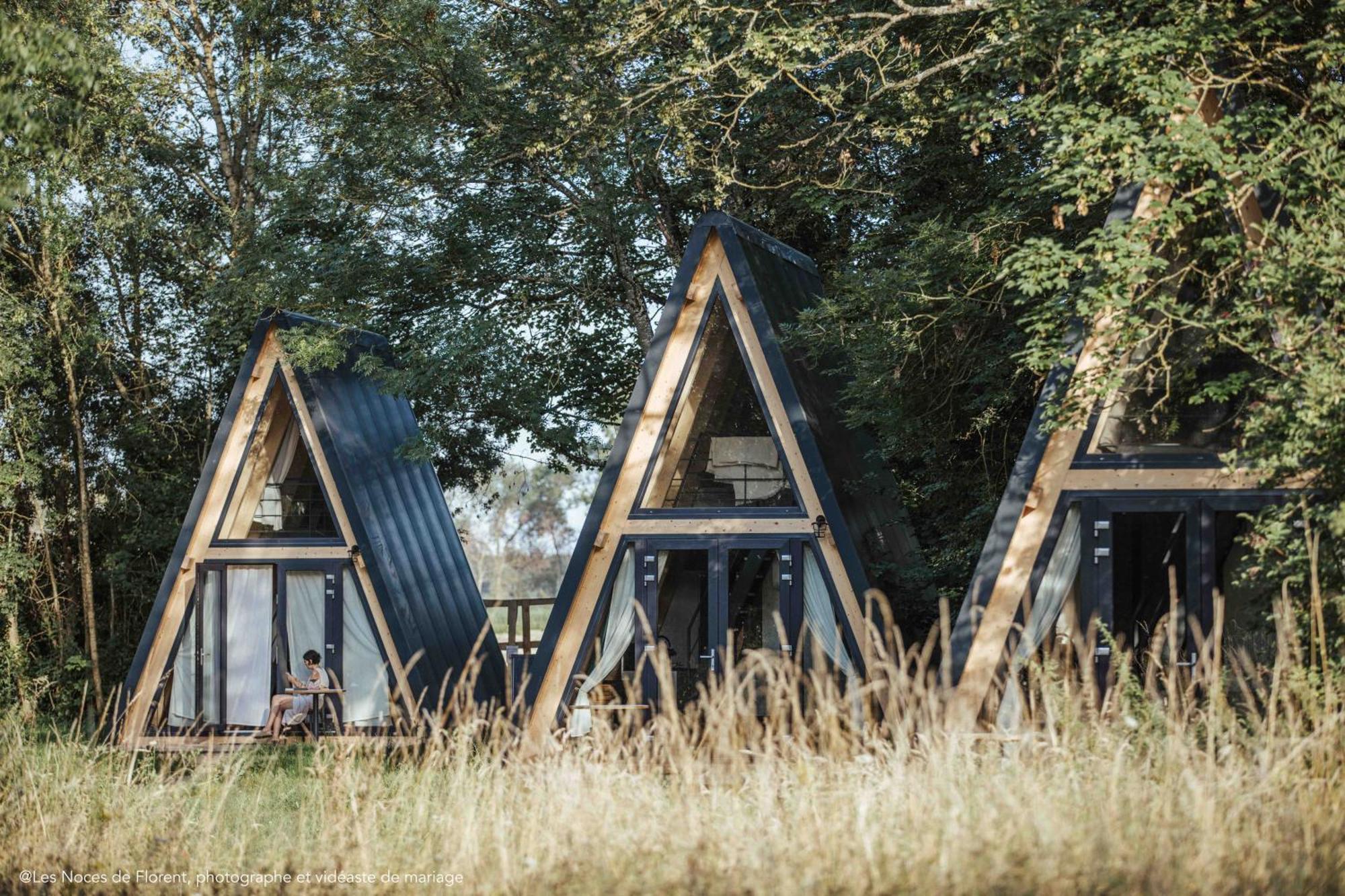Ecolodges De Reve Dans Un Chateau De Conte De Fees Les-Trois-Moutiers Экстерьер фото