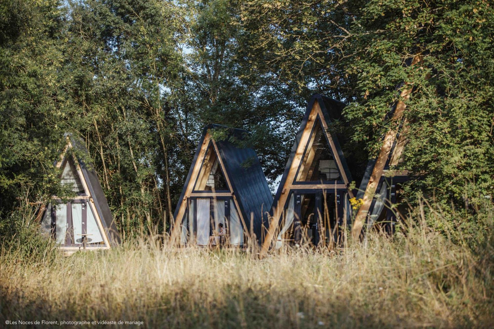 Ecolodges De Reve Dans Un Chateau De Conte De Fees Les-Trois-Moutiers Экстерьер фото